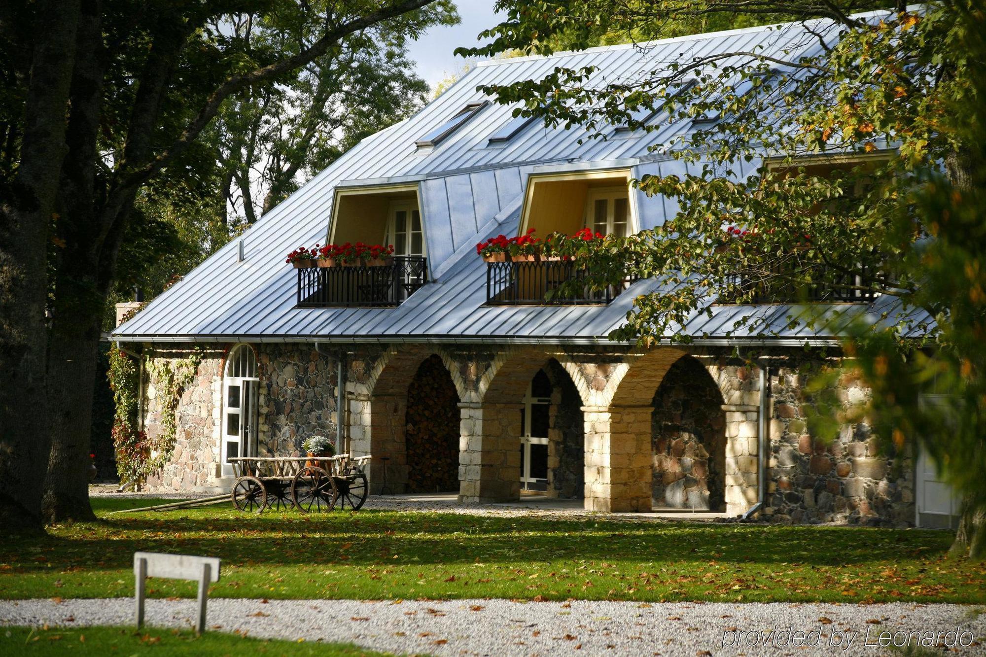 Paedaste Manor Экстерьер фото